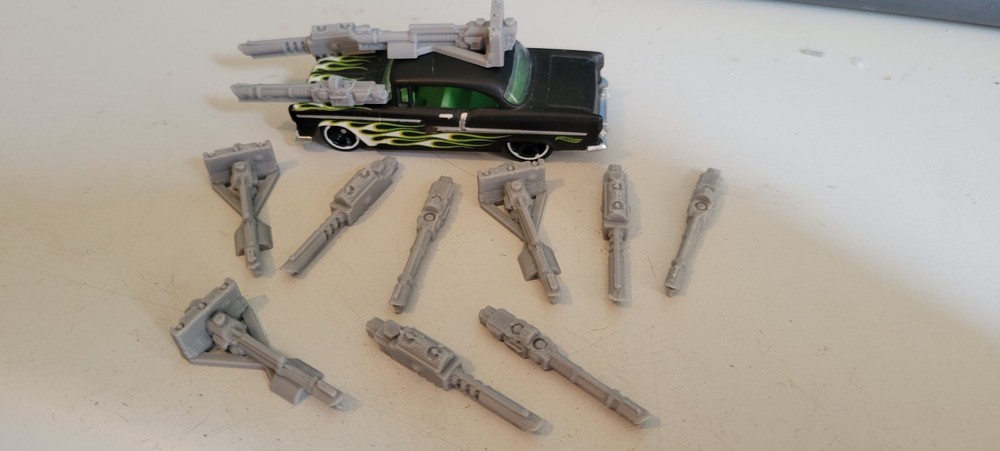 Assault Riffles. 12 items