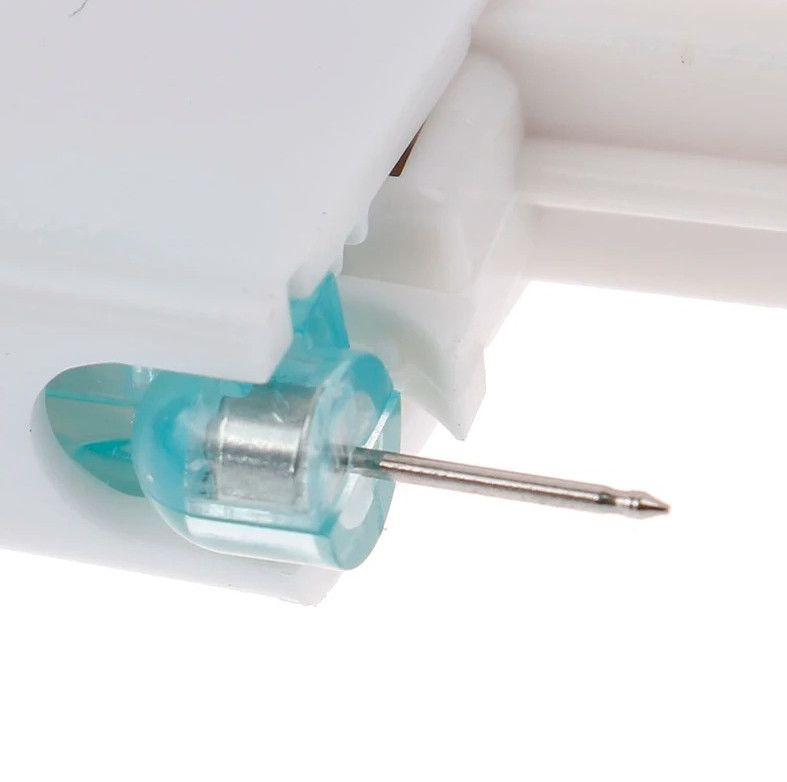 1pc Disposable Ear Piercing Gun Kit 4mm Stud Sterile Piercer Tool Set - NEW