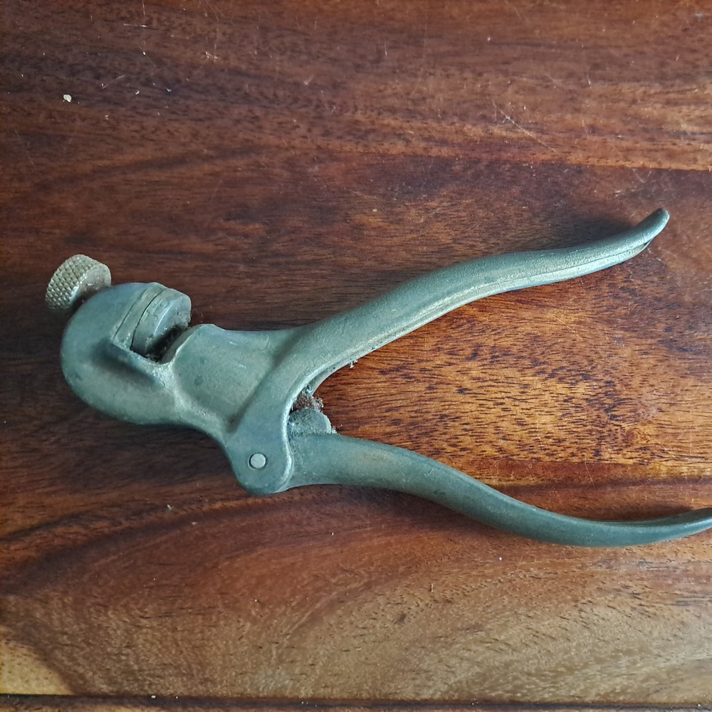 Vintage Eclipse Saw Set No 77  Setting Pliers - Hand Tool