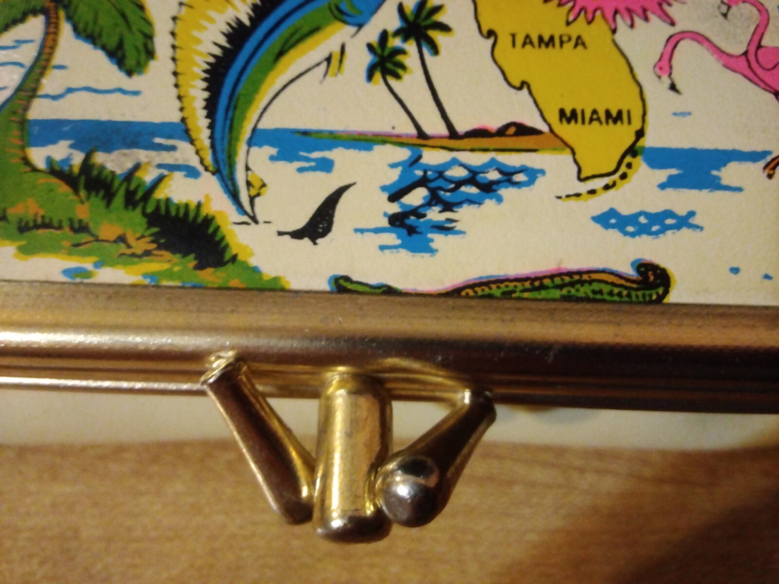 Vtg FLORIDA Souvenir Travel Manicure Sewing Kit Cigarette Makeup Lipstick Holder