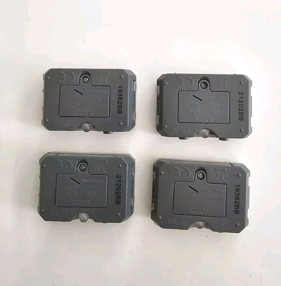 Battle Bots Hexbug Rc Lot Robots With Four Remotes Untested Pieces