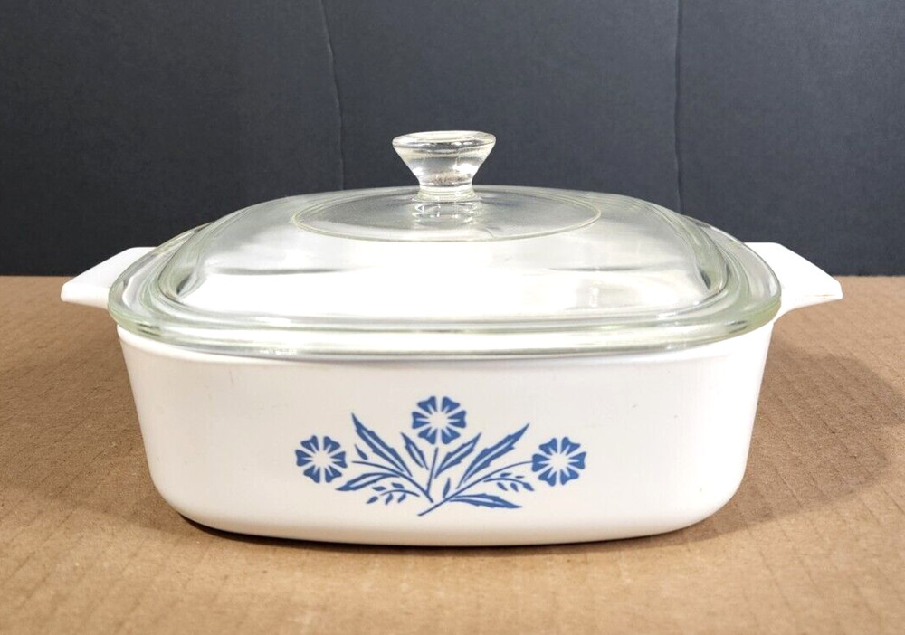 Cornflower Blue Corning 1 Quart Casserole with Lid