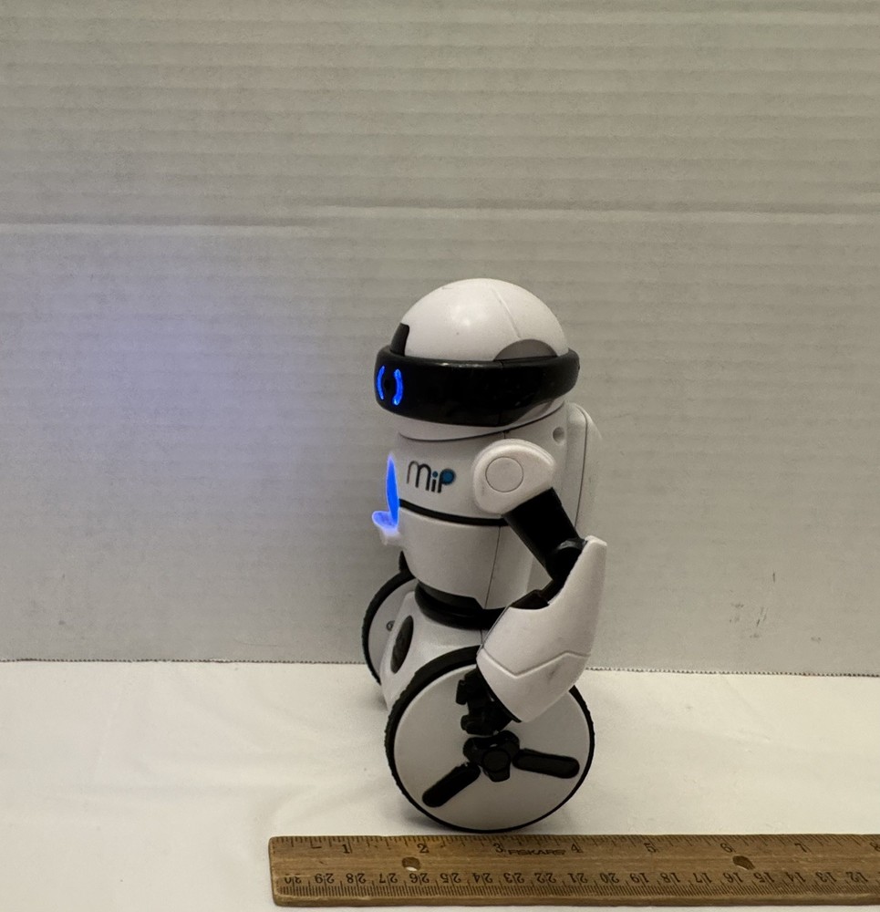 WowWee MiP White & Black Robot, Self Balancing Tested & Working!