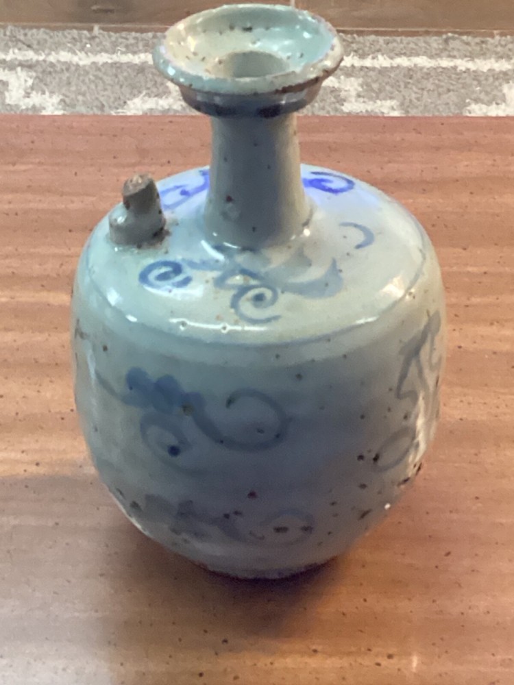Vintage Chinesse Wine Container