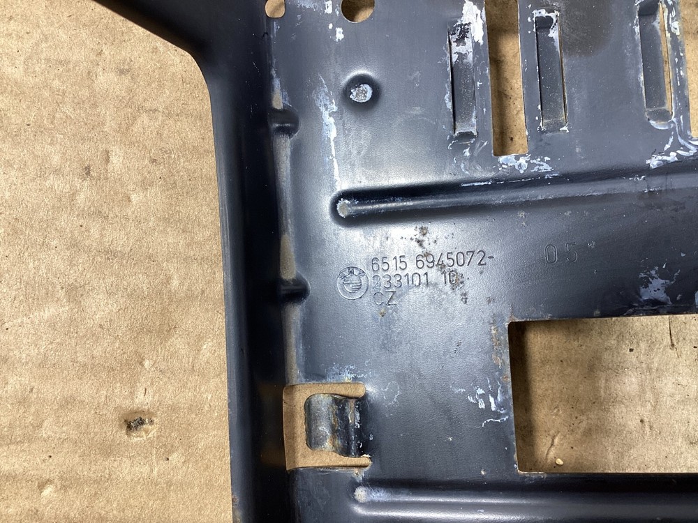 2008 - 2011 BMW M3 E92 E93 AMPLIFIER AMP BRACKET 6945072 OEM .