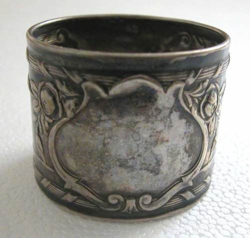 SILVER NAPKIN RING