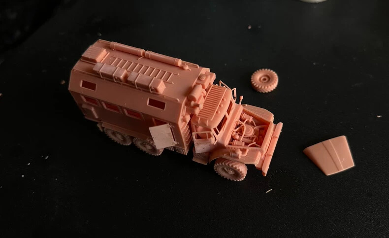 3D Printed 1/72/87/144 Russian Ural Multifunctional Command Vehicle Model Kit