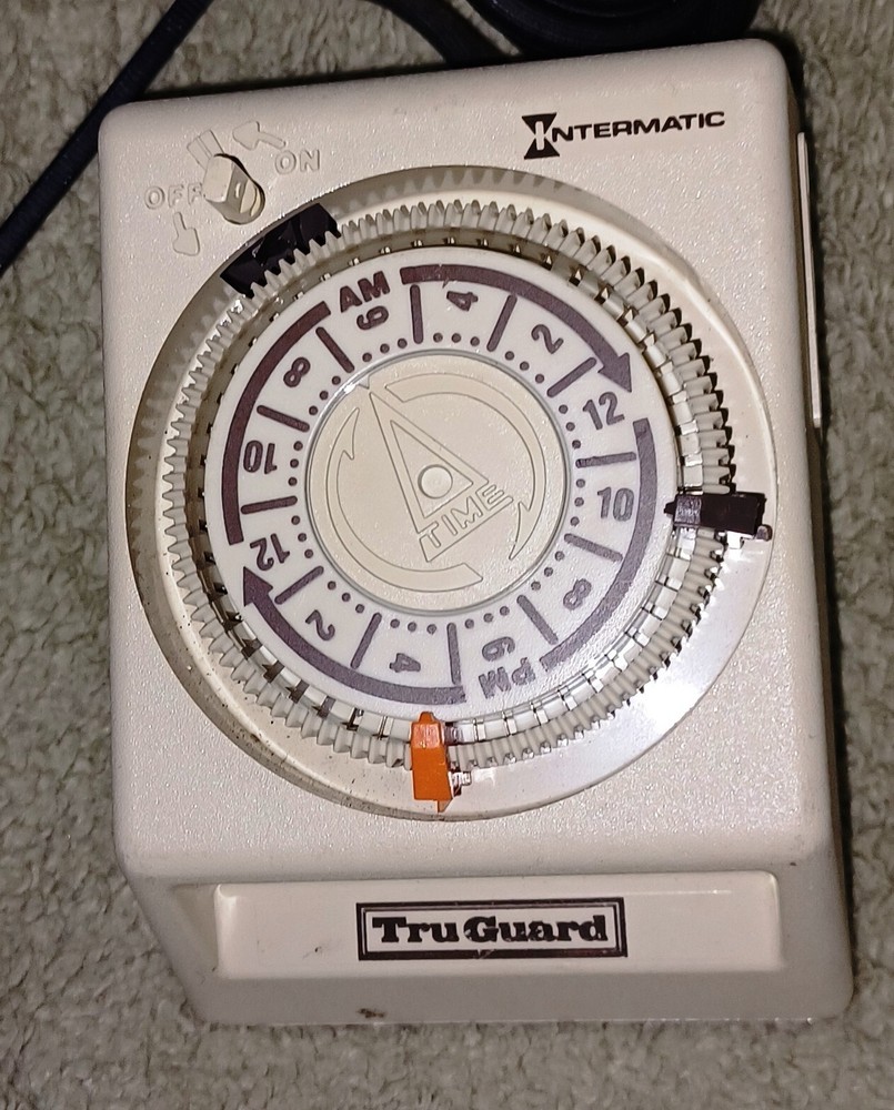 Intermatic Tru Gaurd E10694 Wall Power Plug Outlet Timer 325944 Programable