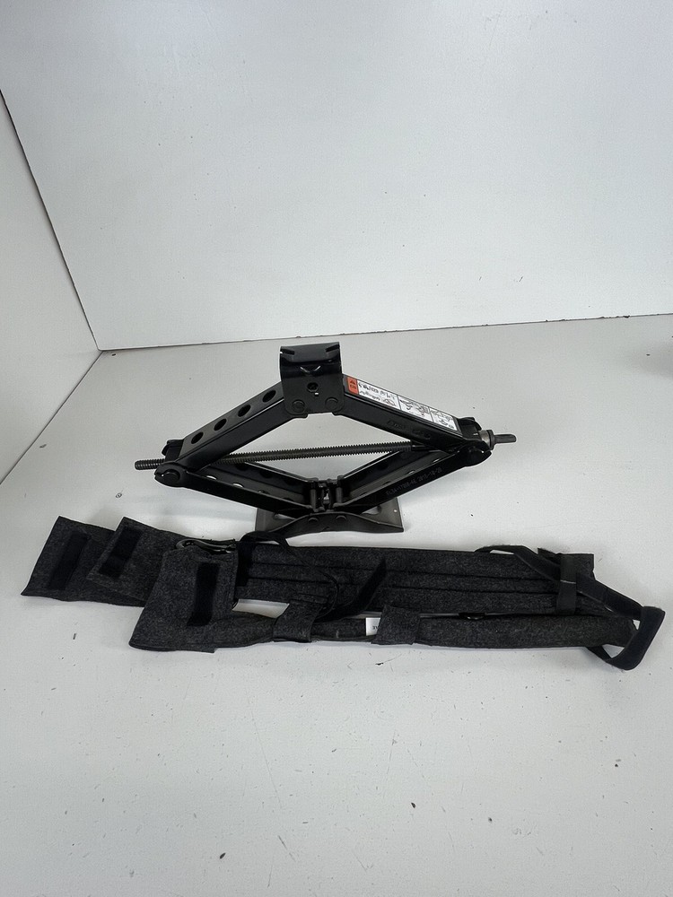 2015 - 2020 Ford F150 Genuine Jack Kit Tools