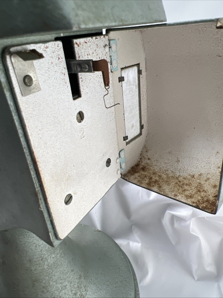 Vintage August Sauter Scale