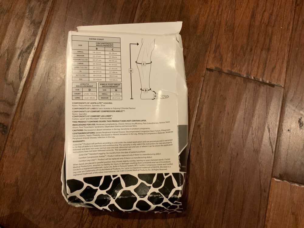 CircAid Juxta Lite Standard Legging Medium Legging w/ Compression Anklet Short