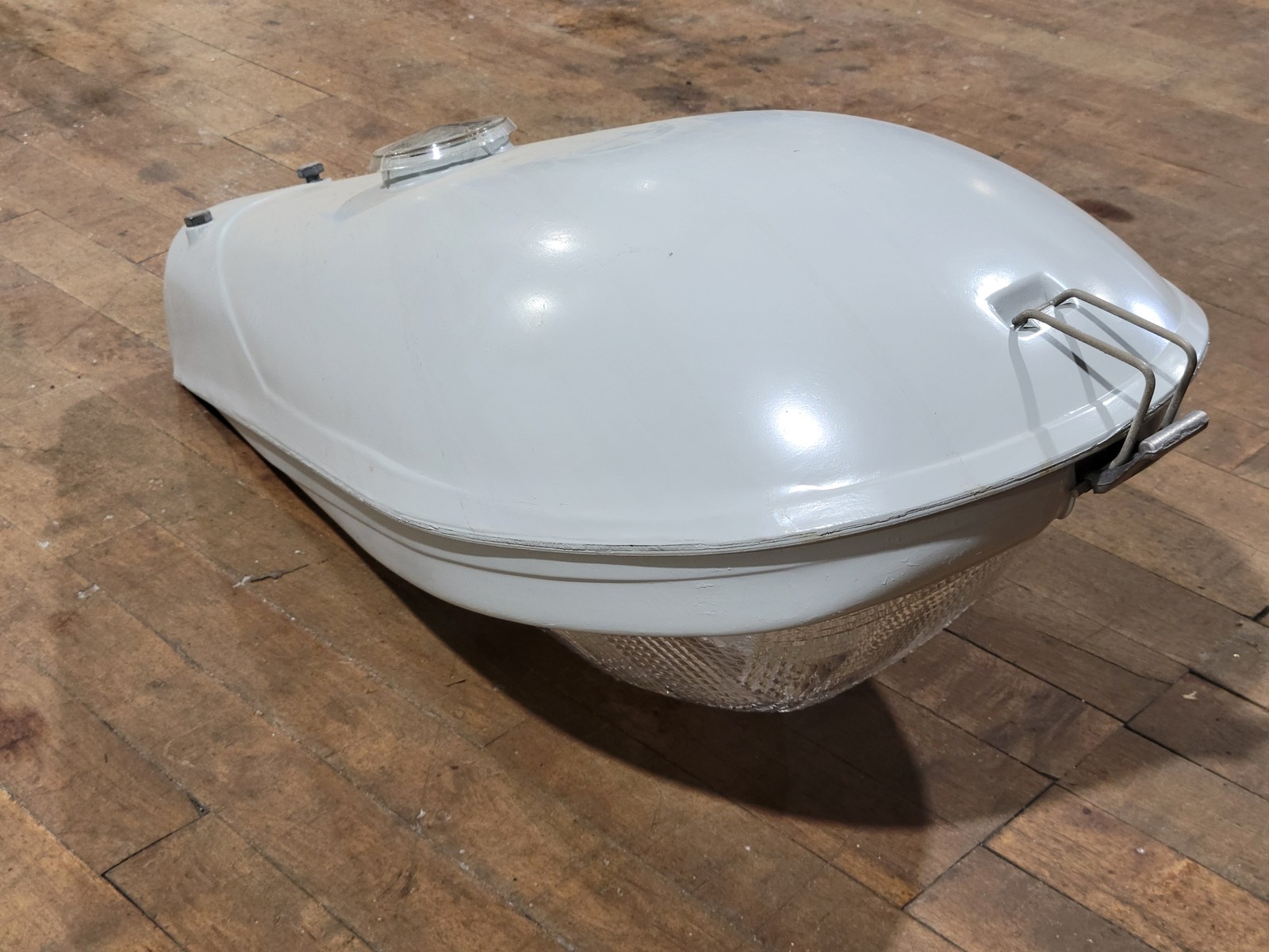 GE General Electric C760N554 Lucalox Lamp Light Industrial 150W 480V M-250R