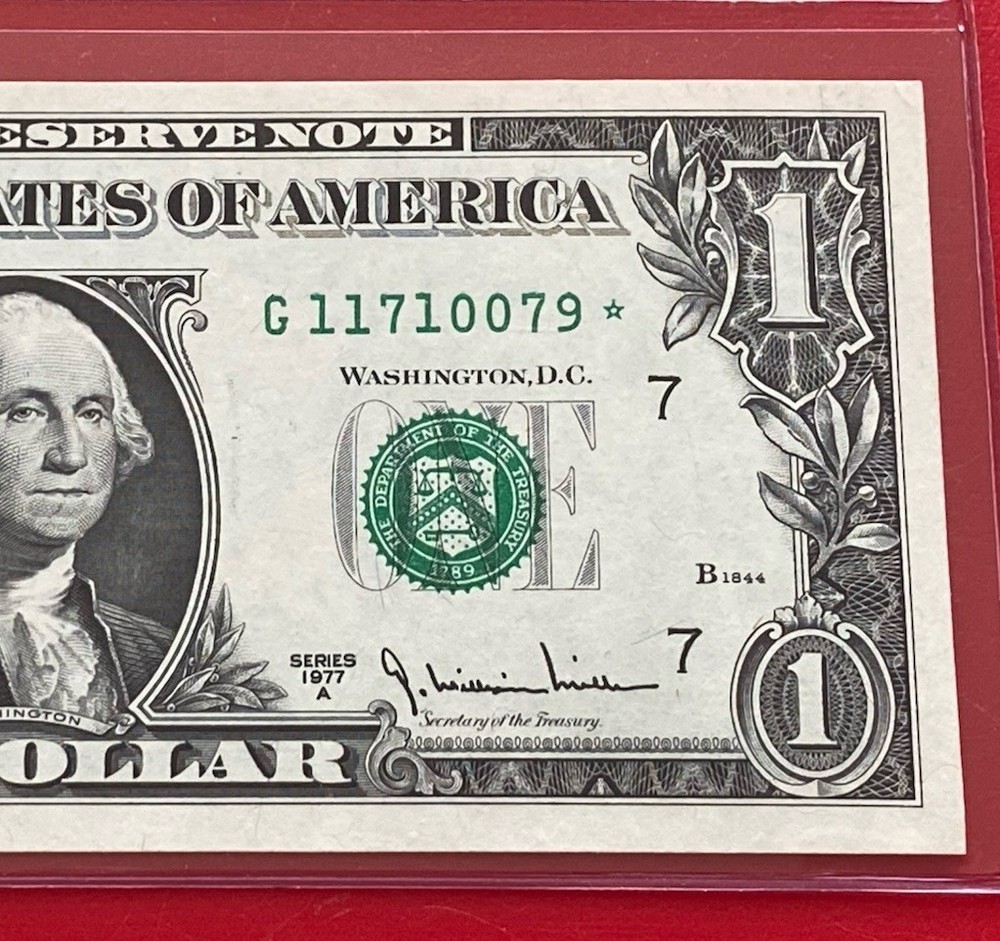 1977 A STAR NOTE $1 DOLLAR BILL  ( CHICAGO G ) UNCIRCULATED
