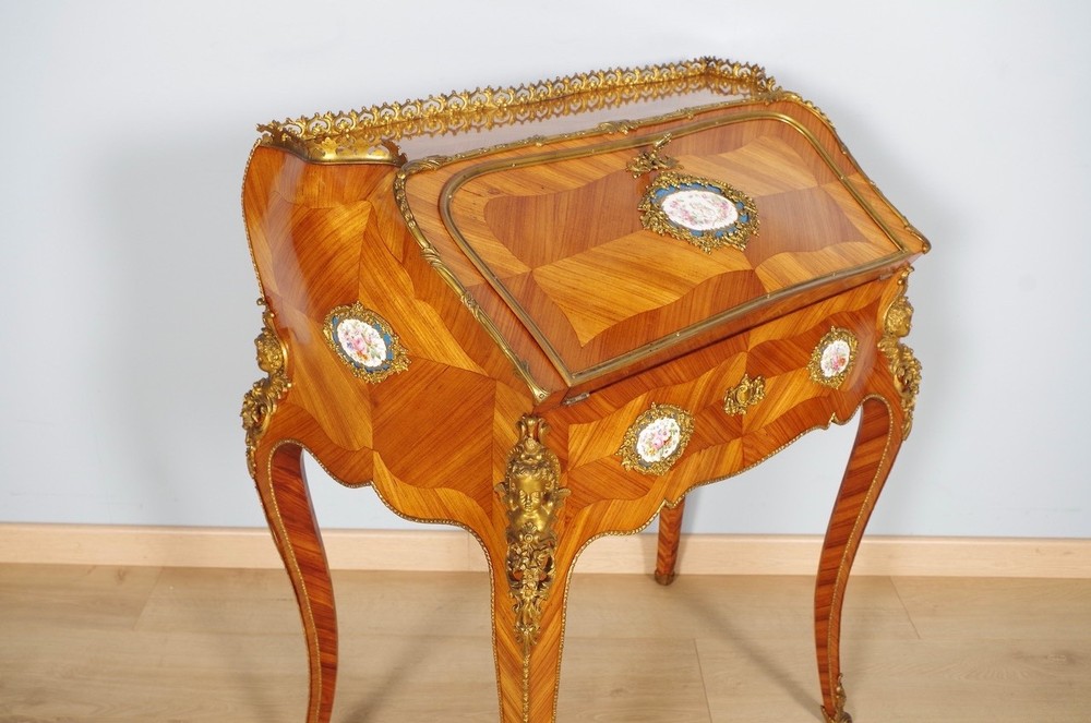 Napoleon III Sloping Desk