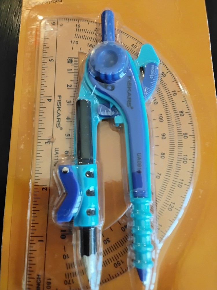 Fiskars Compas And Ptotractor Set New