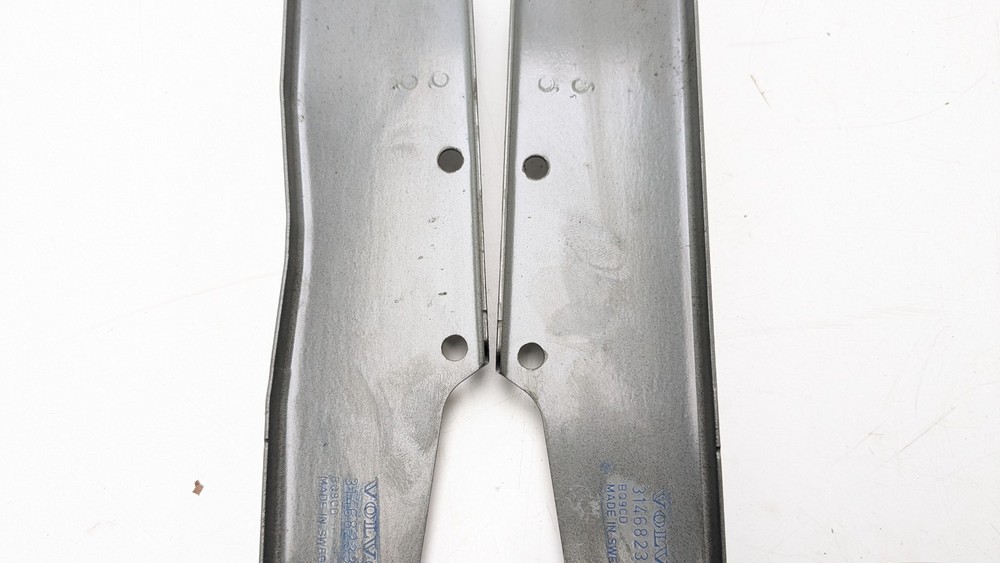 VOLVO V60 MK2 WING PANEL MOUNT BRACKET FRONT LEFT & RIGHT SIDE 31468234 2023