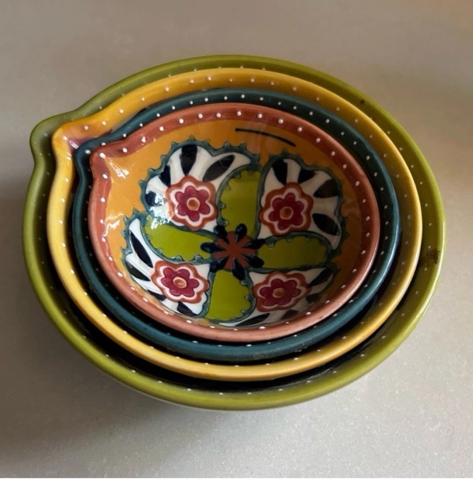 Anthropologie 4 pc Homegrown Izmir Ceramic Nesting Stackable Measuring Cups
