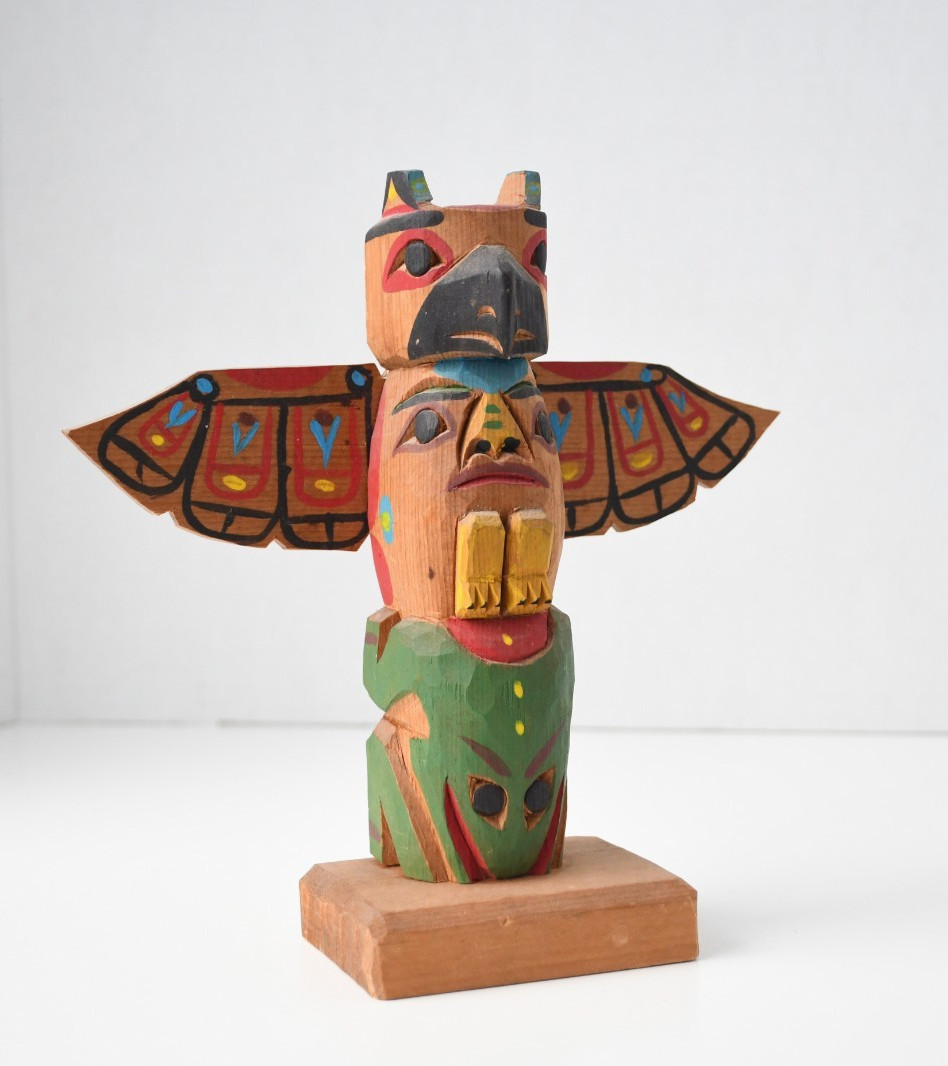 Vintage PWC Cedar Totem Pole Thunderbird Human and Frog 1970's Perfect 7x6.5