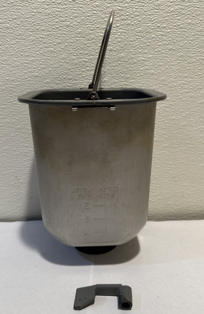 HitachiHB-C103 Bread Machine Pan & Paddle