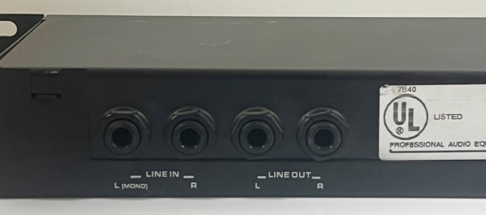 DXR ART 425 Stereo Delay Effects Processor Sold As Is - Pls Read Description