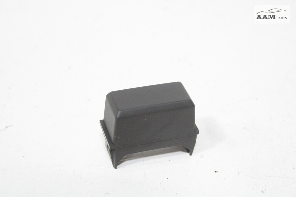 2018-2024 VOLVO VNL 860 FRONT DASH FALSE IMITATION SOCKET SWITCH OEM