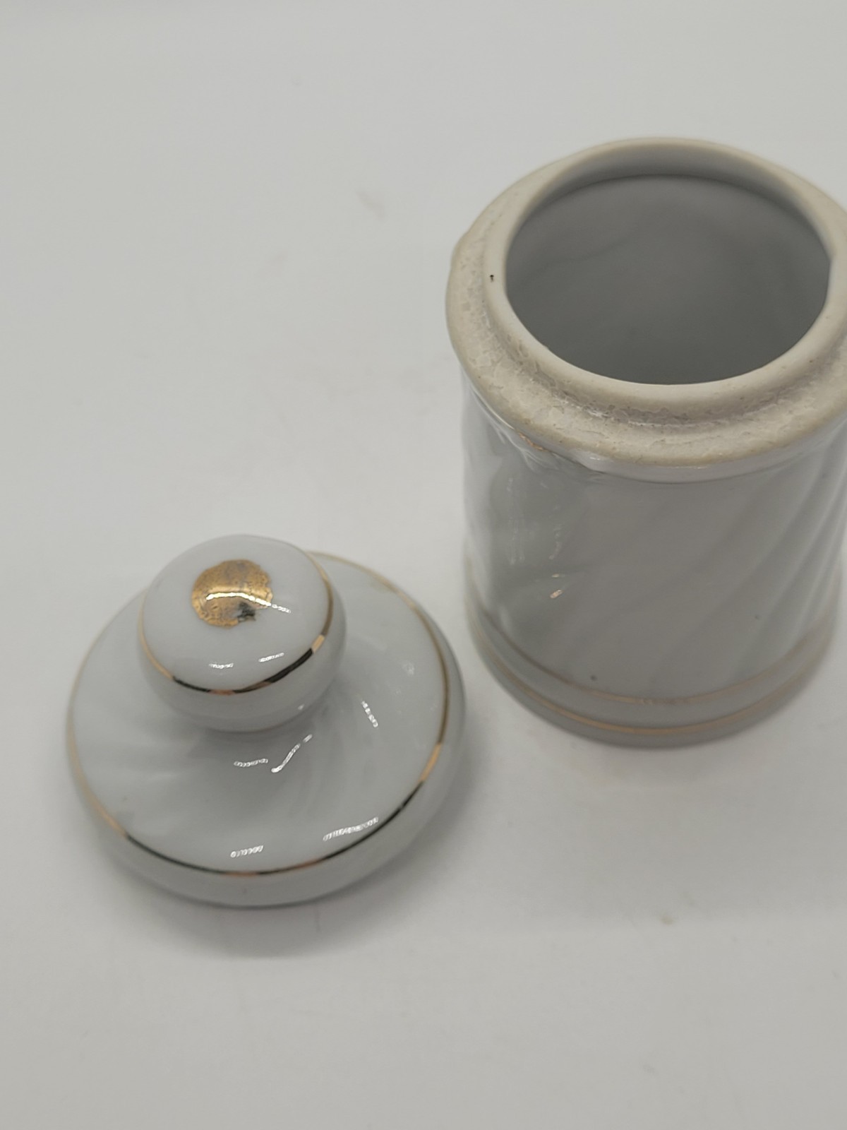 Vintage White Apothecary Pharmacy ASPIRIN Jar With Lid