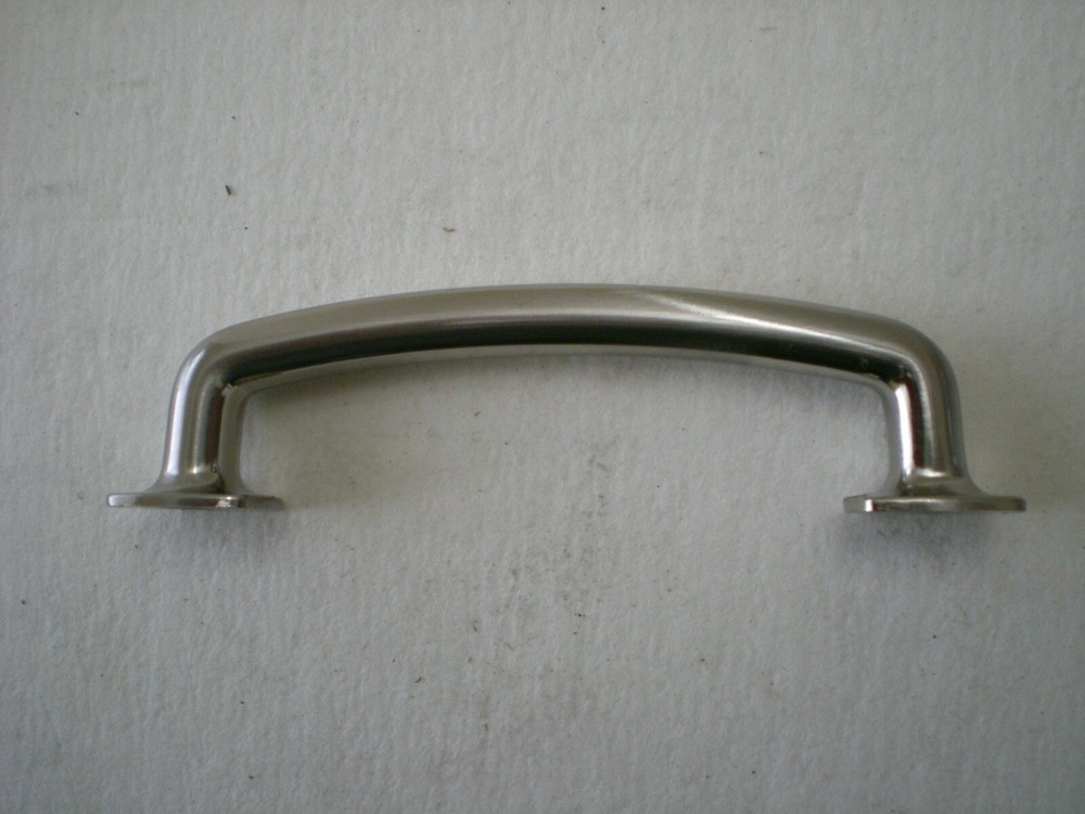 Richelieu 3-3/4" Brushed Nickel Transitional Drawer Pull (10 Pack)