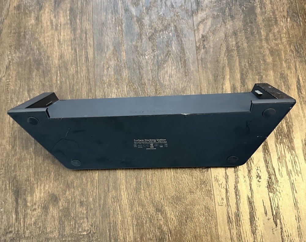 Microsoft Surface Pro 3 (1664) USB 3.0 Docking Station -No Power Adapter