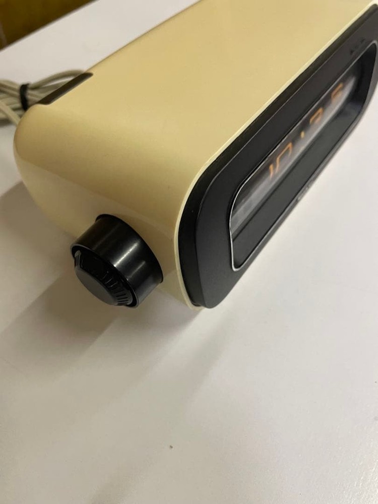 Sankyo patter clock