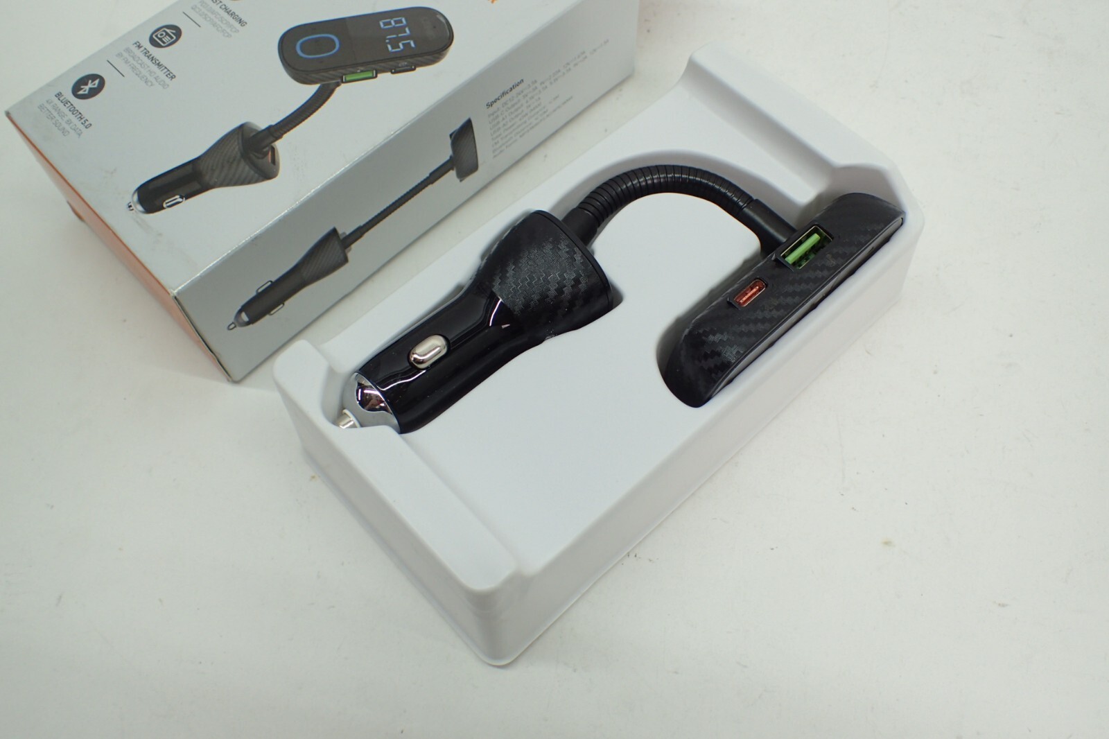 LDNIO Bluetooth 5.0 FM Transmitter Triple USB-C USB Car Fast Charger