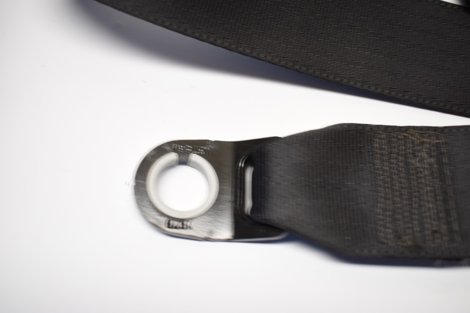 2009-2013 TOYOTA TUNDRA PASSENGER FRONT SEAT BELT RETRACTOR BLACK OEM CREW DBL