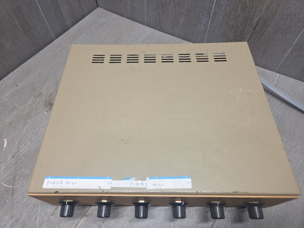 RAYMER 800-35A SOLID STATE MICROPHONE PREAMP / MIXER (Untested)
