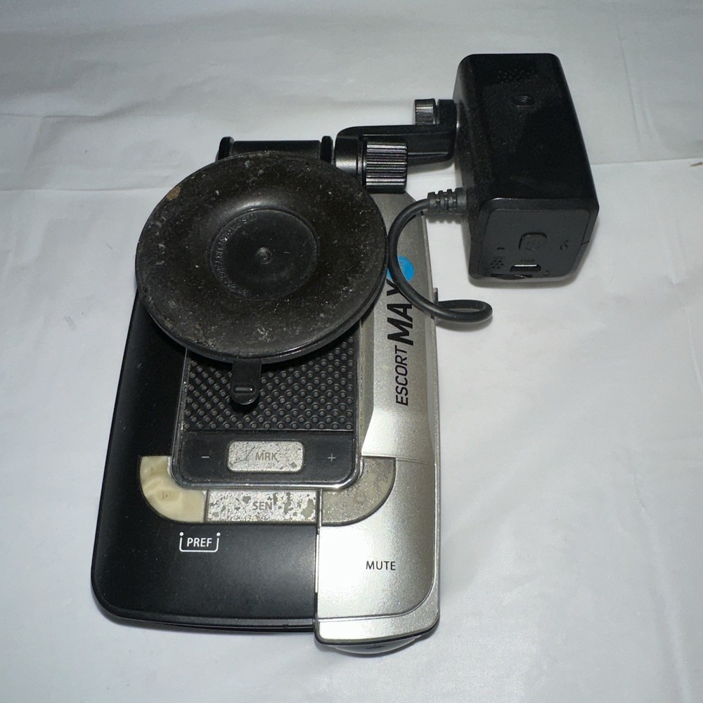 Escort MAX 360 Radar Detector GPS W/camera And case - Read Description