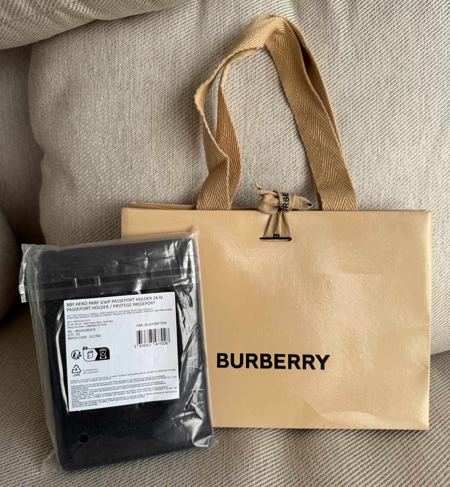 BURBERRY Beauty Black Canvas Passport Holder Travel Accessory w/ Paper Gift Bag