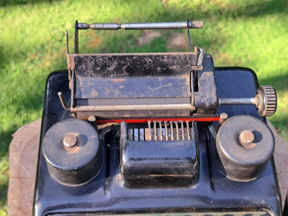 Earlier Burroughs 1920s 1930s 7 Column Adding Machine Good Used Condition