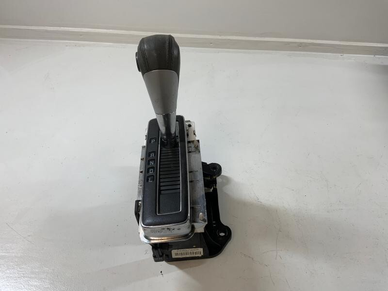 2009-2017 Chevy Traverse Automatic Floor Gear Shift Assembly OEM