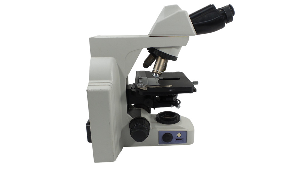 DEFECTIVE DAMAGENikon Eclipse E400 Microscope w3 Objectives G3D