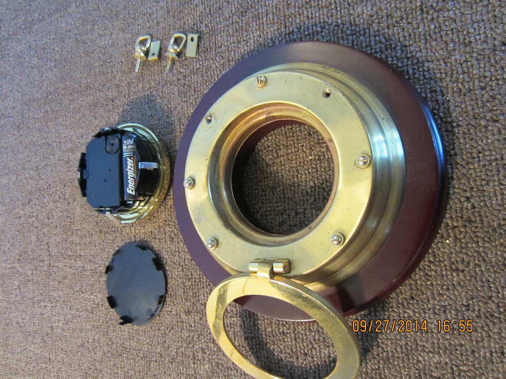 DECORATIVE, NAUTICAL, BRASS, "PORTHOLE CLOCK"