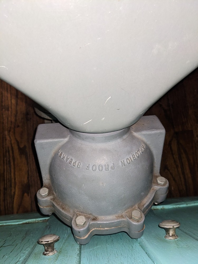 Atlas Hle-1 Explosion Proof Loud Speaker With Horn UNTESTED