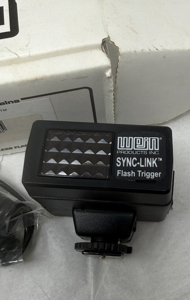 New Old Stock WEIN Sync Link Digital Studio Flash Trigger 918-300
