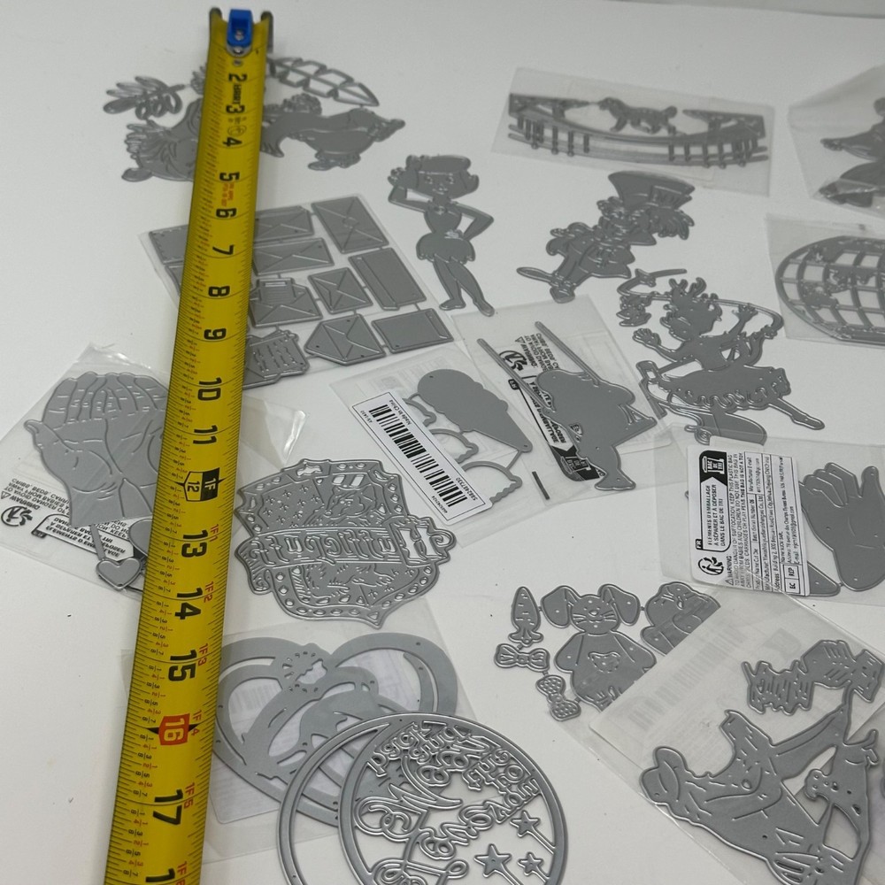 20 Thinlits Die Cuts Bundle Random Mix Characters Animals Holiday Scrapbooking