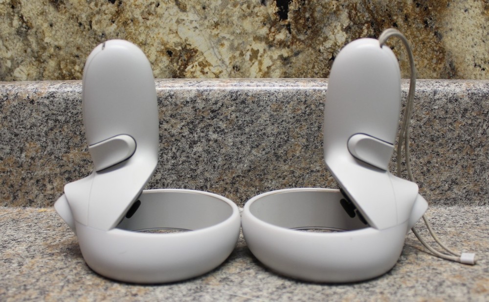 Meta Quest 2 VR Headset