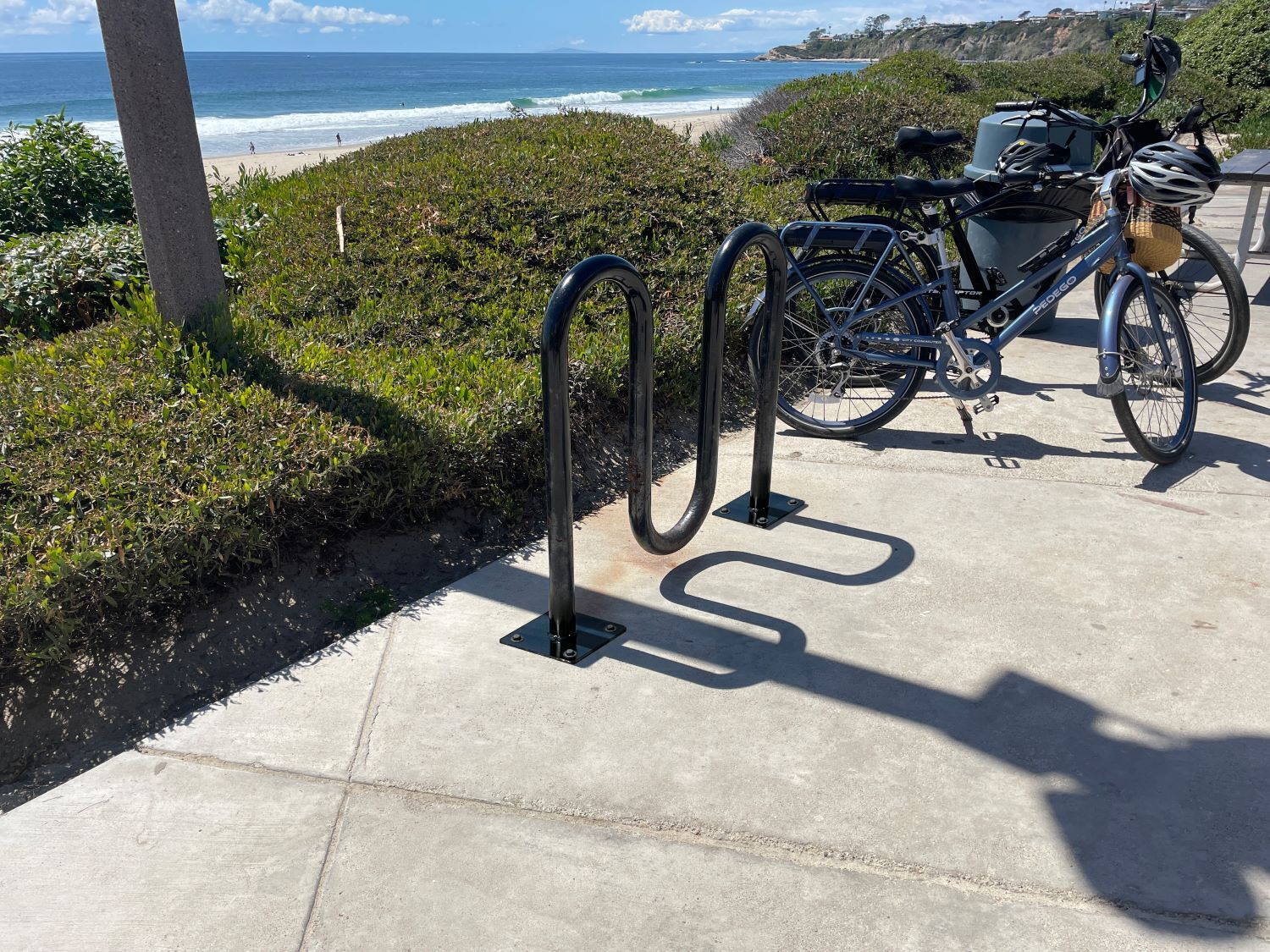 Sandbaggy Commercial Dual Loop Wave Bike Racks - In Ground - 5 Bike Capacity