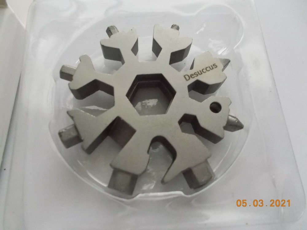 New Keyring EDC Snowflake 18-in-1 Multitool