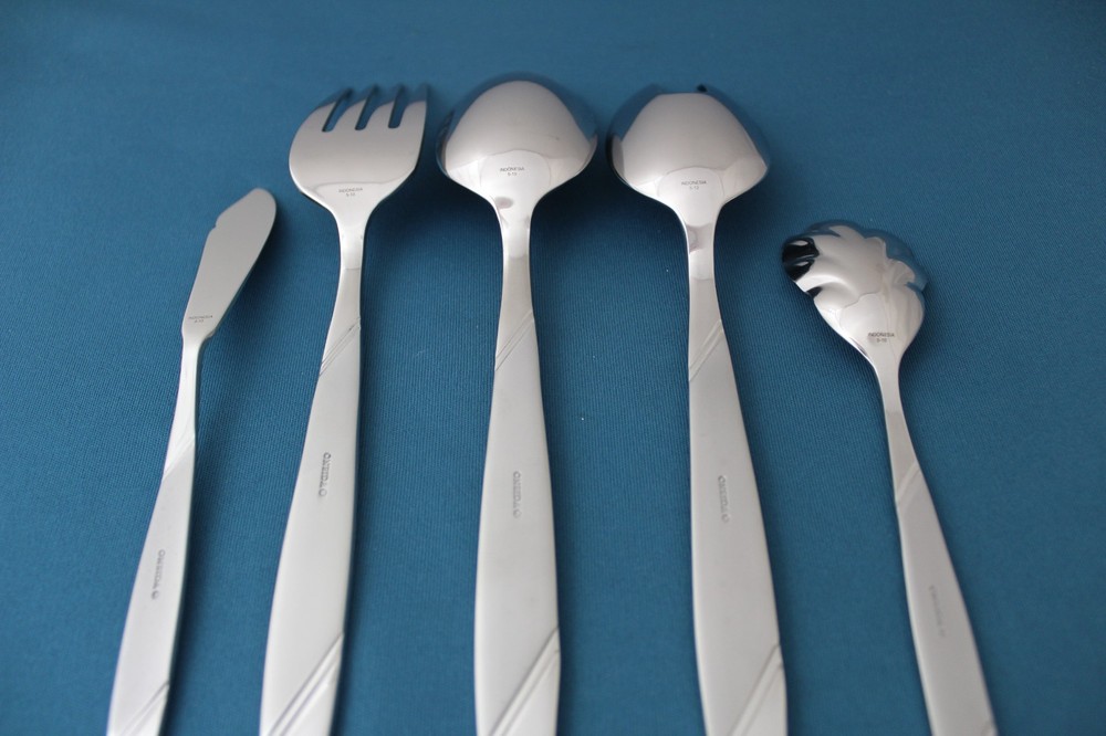 Oneida RISOTTO Serving (5pc Set) Tablespoon Pierced Fork Sugar Stainless NEW
