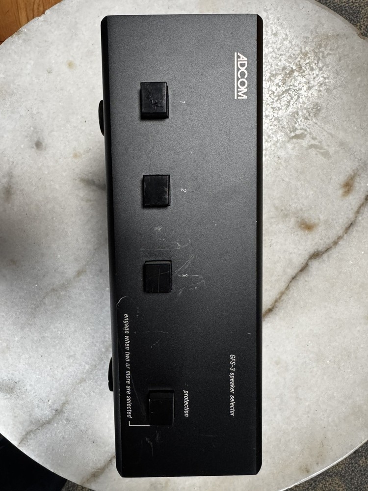 ADCOM GFS-3 Speaker Selector
