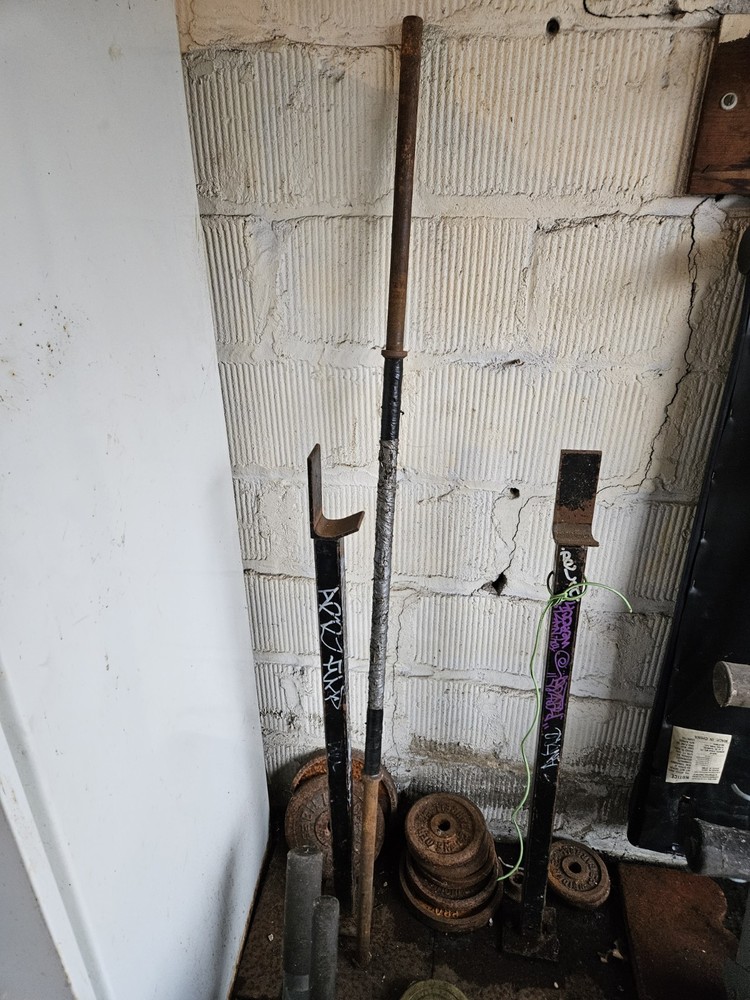 READ DESCRIPTION Weight Set Lot Assorted Weights Bars And Benches