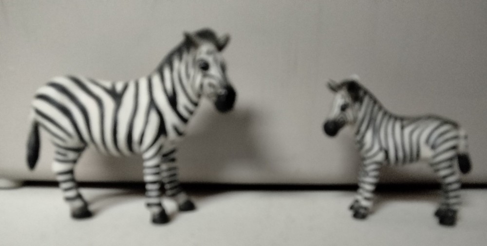 Schleich Animals 2 Zebras