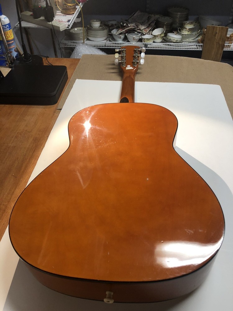 Eleca Model EAG 36N Youth Guitar with Case