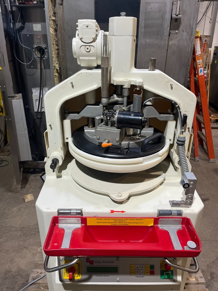 Beautiful Erika Record Super Easy 15 Part Automatic Divider Rounder!
